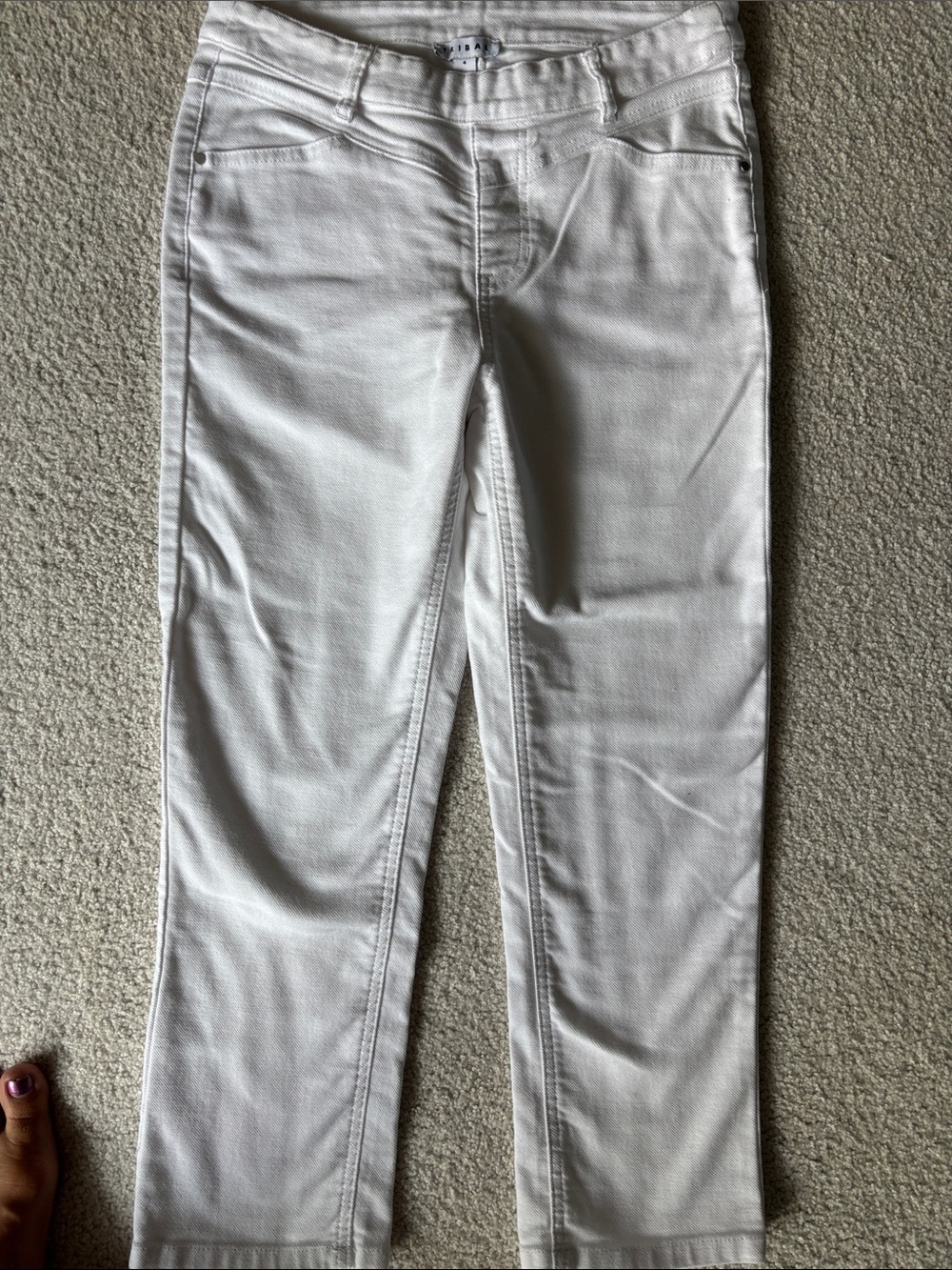 Tribal White Cropped Ankle Jeans
